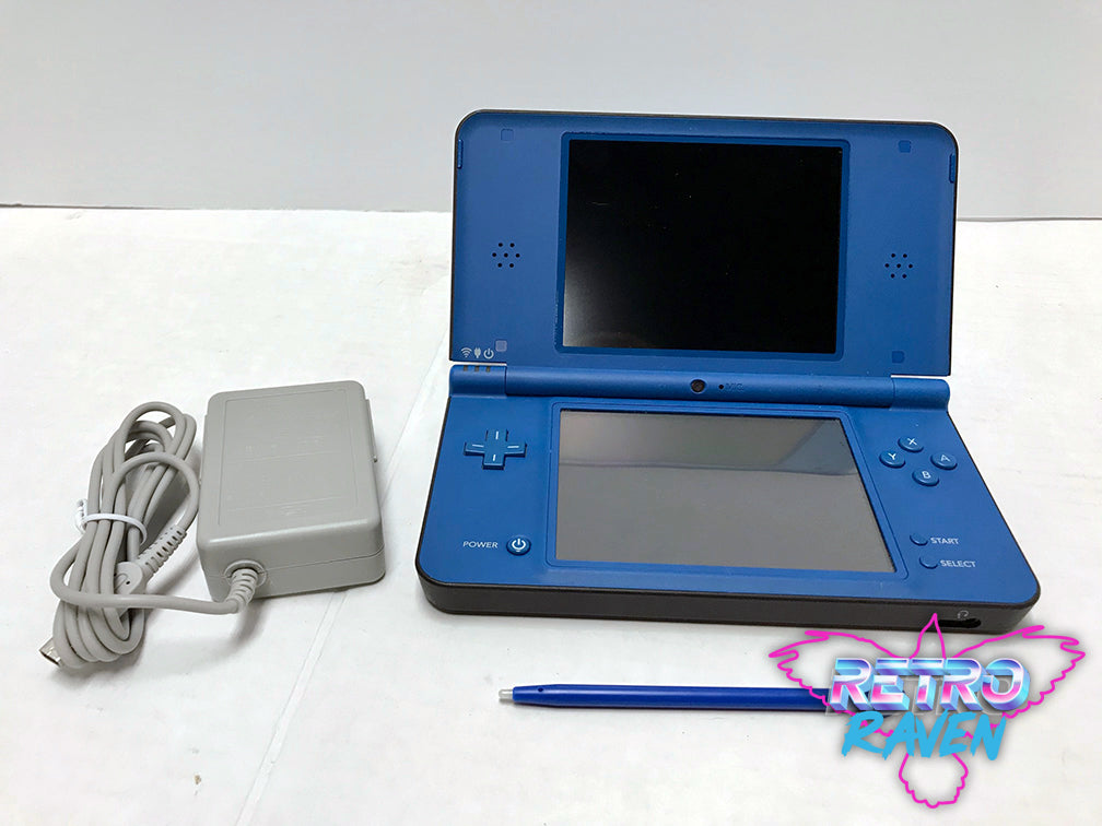 Nintendo DSi XL in Midnight Blue good