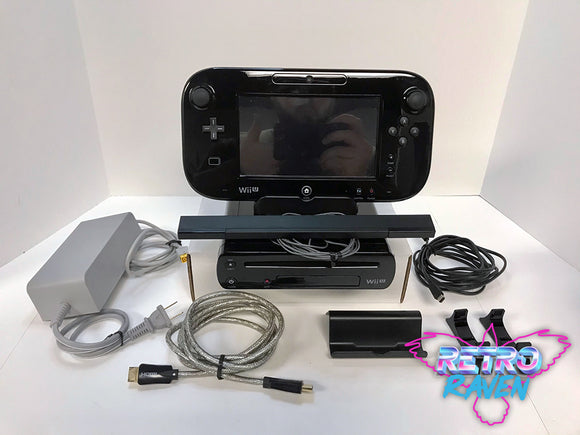 Nintendo Wii U 32GB - Mario Kart 8 (Pre-Installed) Deluxe Bundle